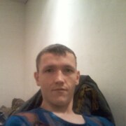 Виктор, 38, Уяр