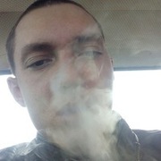 Виктор, 27, Харабали