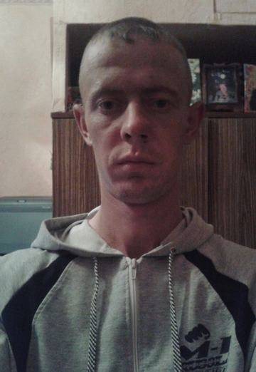 Моя фотография - Алексей Гладких, 34 из Горшечное (@alekseygladkih1)