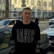 Алексей, 21, Трехгорный