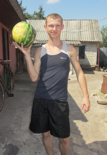 Моя фотография - Гриша скорык, 34 из Первомайский (@grishaskorik)