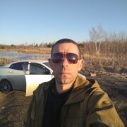 сергей, 41, Белоомут