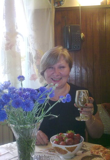 Моя фотография - Луиза, 66 из Санкт-Петербург (@luiza185)
