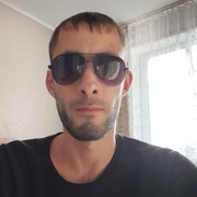 Максим, 36, Артем