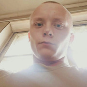 Александр, 23, Уяр