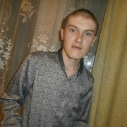 юра, 32, Среднеуральск
