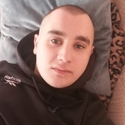 Александр, 22, Алексеевка (Белгородская обл.)