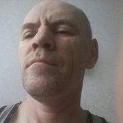 Олег, 46, Усинск
