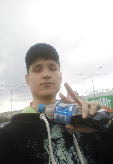 Моя фотография - Владимир, 24 из Канев (@vladimir286831)