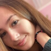 Polina 18 лет (Водолей) Москва