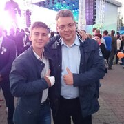 Роман, 25, Коммунар
