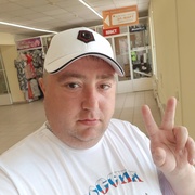 Илья, 40, Белово