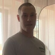Александр, 31, Зеленогорск (Красноярский край)