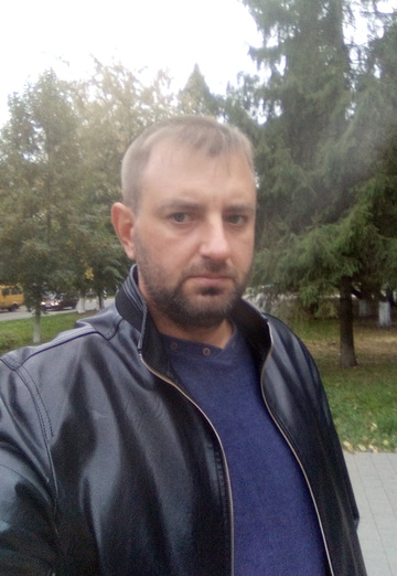 Моя фотография - Виталий, 43 из Новомосковск (@vitaliy131114)