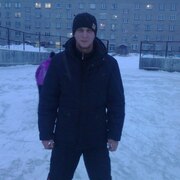 максим, 31, Омутнинск