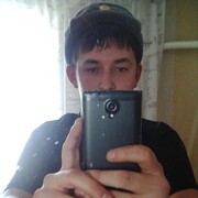 Виталя, 29, Калачинск