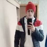 Аваз, 24, Московский