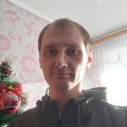 Евгений, 22, Первомайский