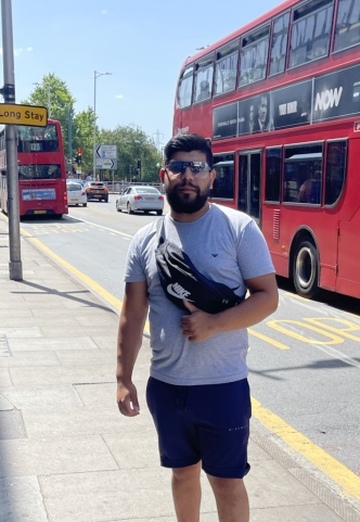My photo - Cosmin, 33 from Barnet (@cosmyflory93)