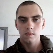Илья, 27, Воткинск