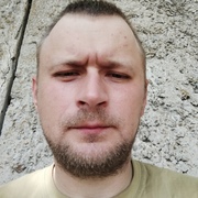 Алексей, 30, Псков