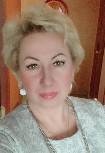 La mia foto - Tatyana, 52 di San Pietroburgo (@tatyana275721)