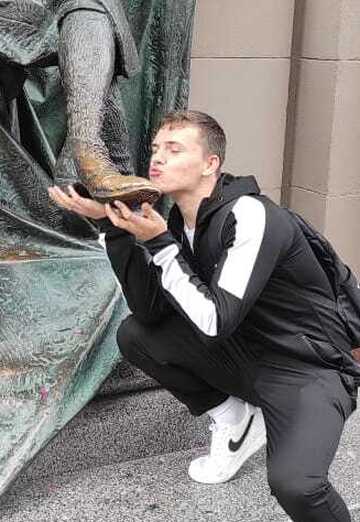 Viktor (@viktor285013) — my photo № 1