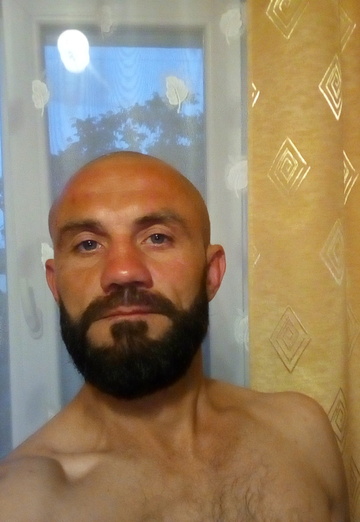 Моя фотография - Евгений, 41 из Евпатория (@evgeniy288939)