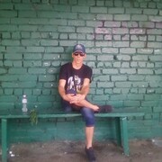 Антон, 29, Бикин