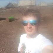 Анатолий, 25, Мамонтово