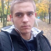 Владимир, 22, Кировск