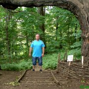 олег, 41, Болохово