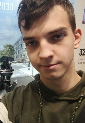 Моя фотография - Артём, 18 из Москва (@artem242707)