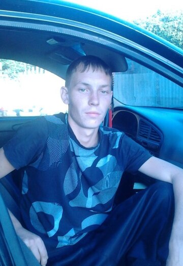 Моя фотография - Евгений, 32 из Отрадный (@evgeniy171325)