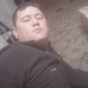 бача, 26, Москва