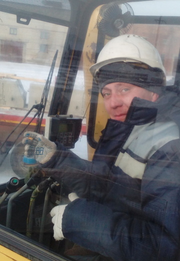 Моя фотография - Дмитрий, 40 из Усть-Кут (@dmitriy250719)