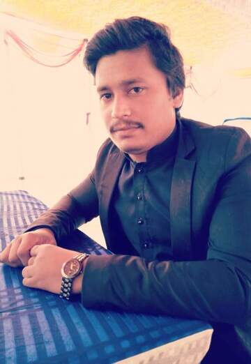 Моя фотография - Ghullam Muhammad Dahi, 27 из Карачи (@ghullammuhammaddahio)