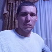 Роман Сербин, 33, Репьевка