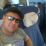 роман, 42, Вырица