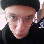Даня, 18, Санкт-Петербург