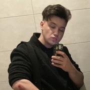 Ян, 22, Москва