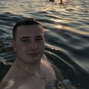 Олег, 27, Москва