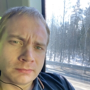 Илья, 32, Волхов