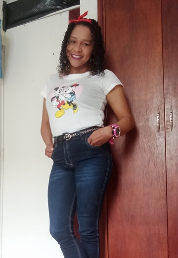 La mia foto - Sandis Licona, 32 di Bogotà (@sandislicona)
