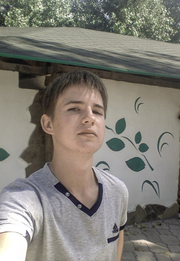 Моя фотография - Artem, 23 из Донецк (@artem144881)