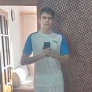 Саша, 19, Отрадный