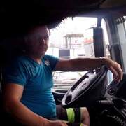 Олег, 41, Кашин
