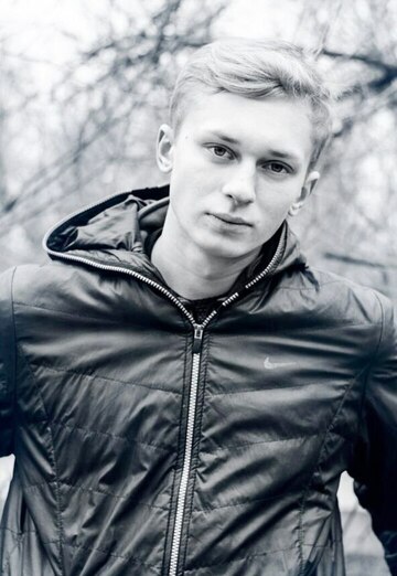 Моя фотография - Александр, 25 из Каменск-Шахтинский (@aleksandr561649)