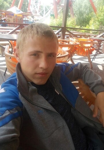 Моя фотография - Дмитрий, 24 из Мантурово (@dmitriy350669)