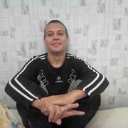 Виктор, 26, Анна